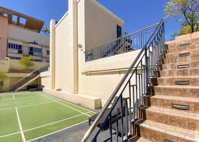 Modern Stylish In Mckinley Wifi Apartamento