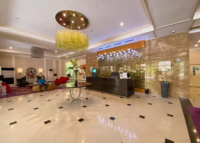 Modern Stylish In Mckinley Wifi Apartamento